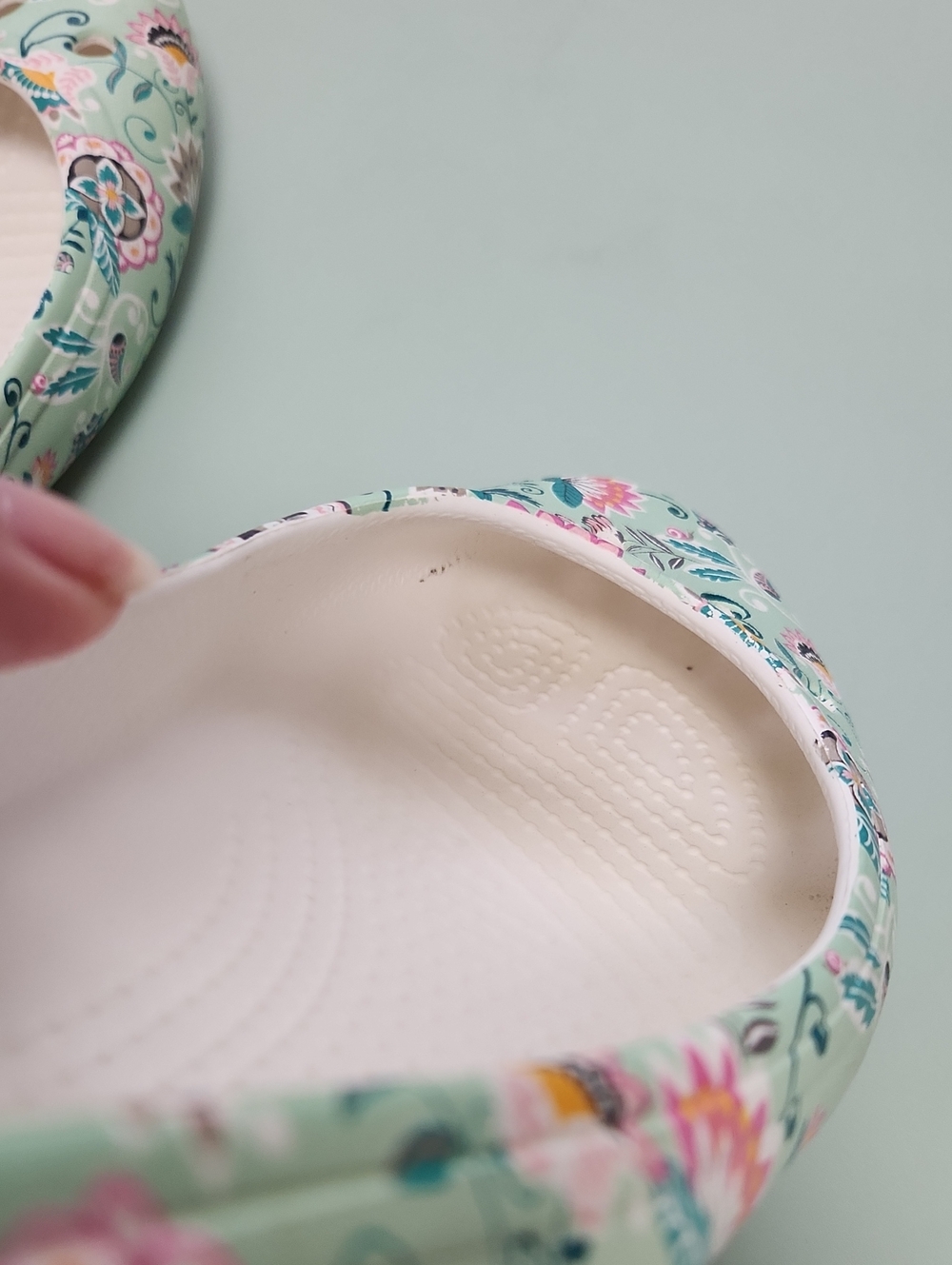 Vera Bradley Crocs Flats - Picture 9 of 9